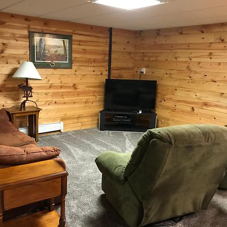 Rough Cut Lodge Gaines Екстериор снимка