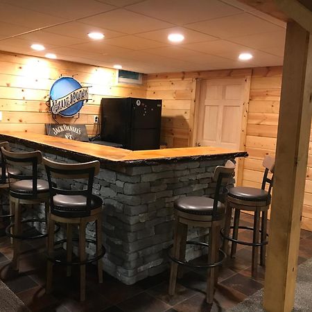 Rough Cut Lodge Gaines Екстериор снимка