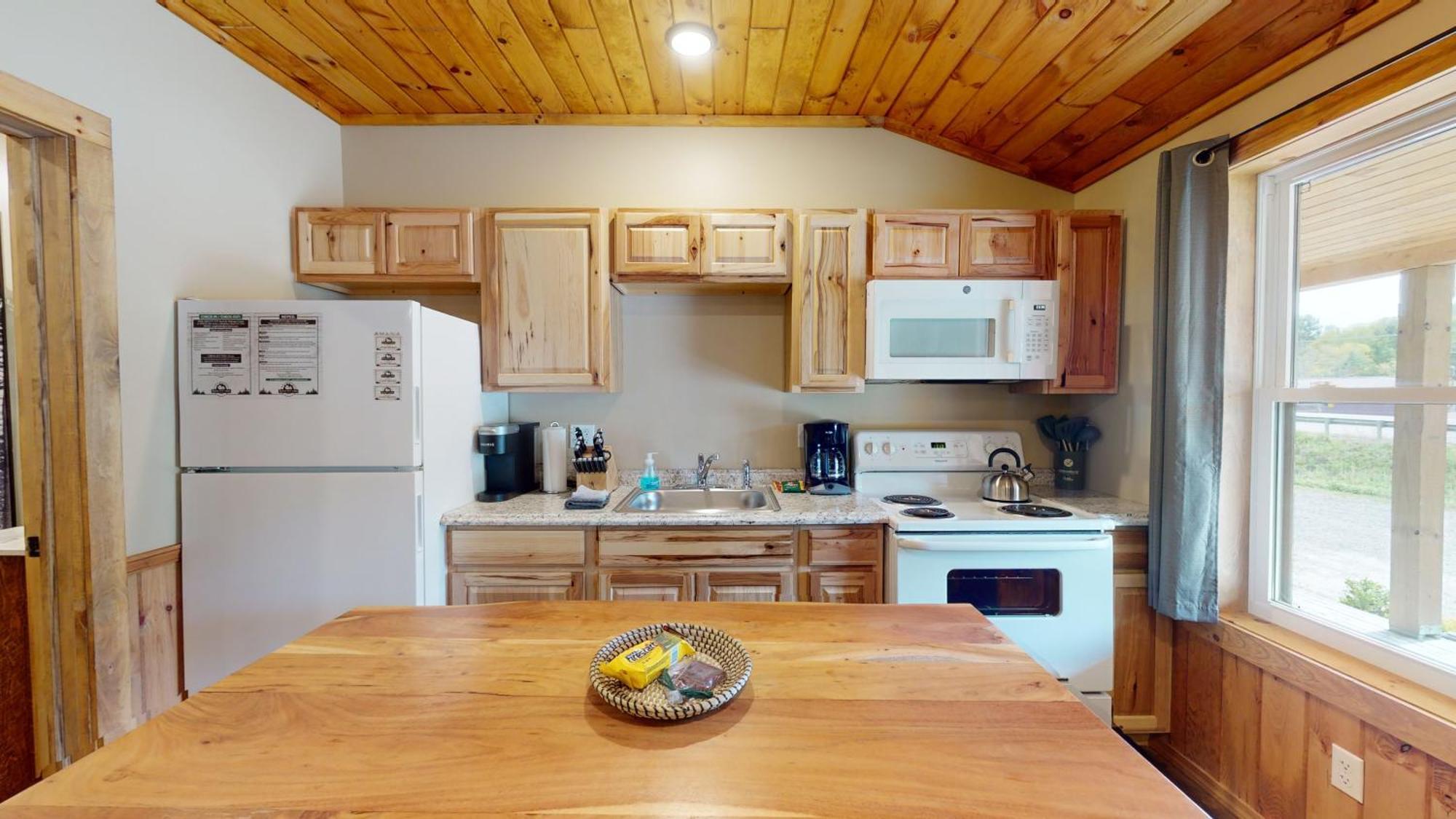 Rough Cut Lodge Gaines Екстериор снимка