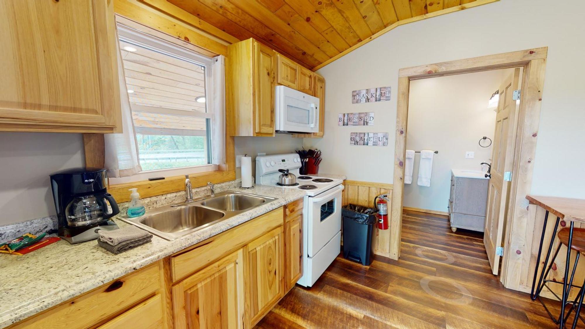 Rough Cut Lodge Gaines Екстериор снимка