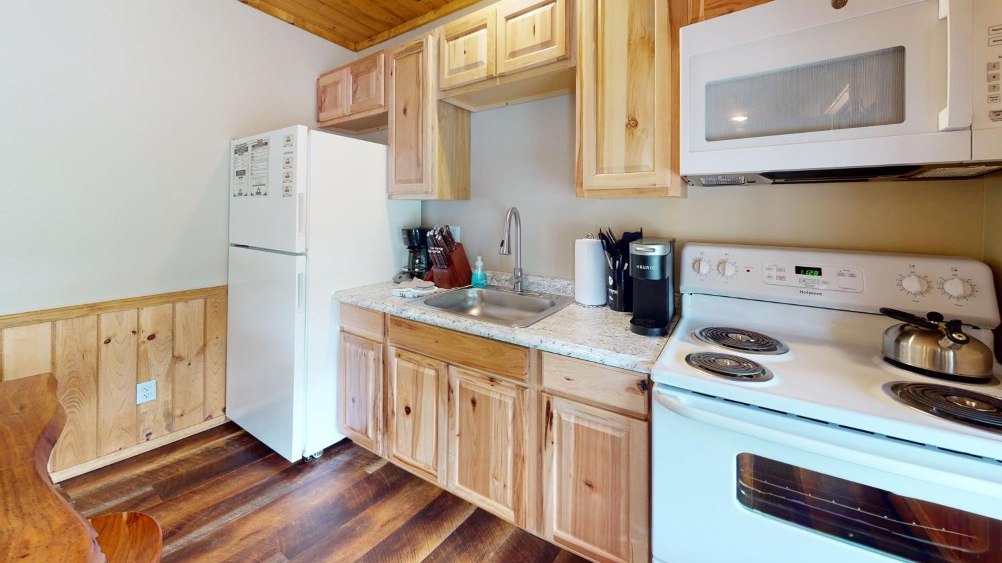 Rough Cut Lodge Gaines Екстериор снимка