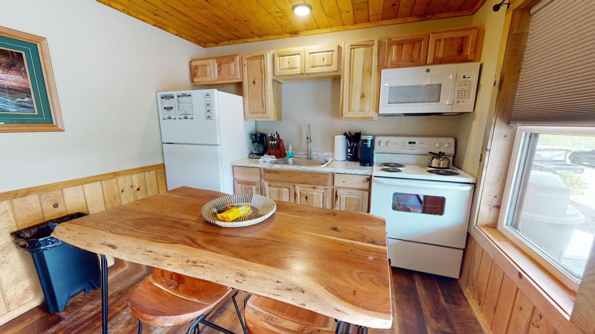 Rough Cut Lodge Gaines Екстериор снимка
